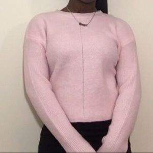 Super cute, baby pink sweater💞